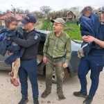 Alerta intr un judet din tara dupa disparitia a doua fetite dintr o curte Operatiuni de cautare cu ATV uri senilate drone si caini de urm