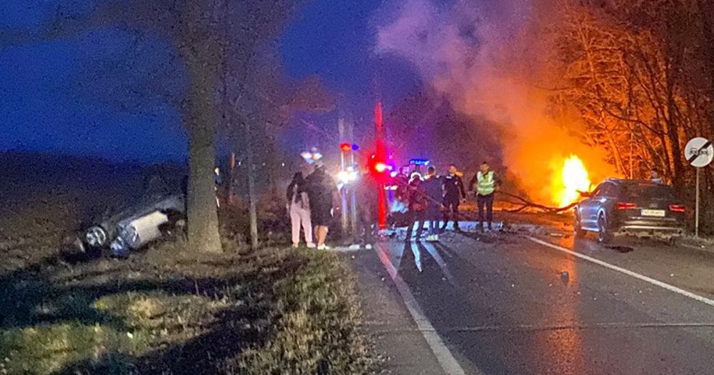 foto video tragedie teribila pe o sosea din tara patru persoane au decedat iar trei printre care un bebelus au fost ranite