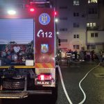fotovideo incendiu intrun cartier din satu mare apartament cuprins de flacari pompierii sau mobilizat