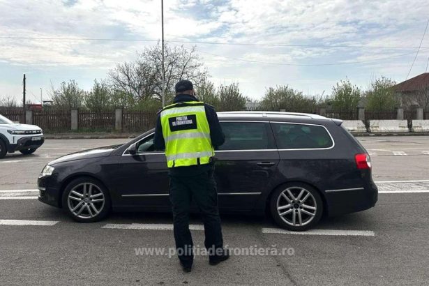 Cand au zarit placutele de inmatriculare politistii de frontiera din Satu Mare l au oprit