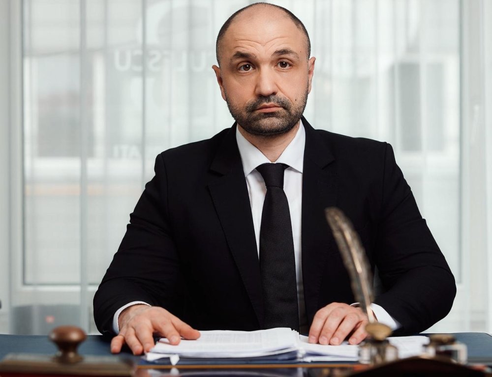 Educarea juridica in scoli si protectia impotriva consumului de droguri avertizeaza decanul Baroului Satu Mare Vlad Baculescu