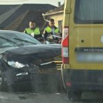 FOTO Accident pe DN19 Satu Mare Baia Mare Coliziune intre un autoturism si un microbuz scolar