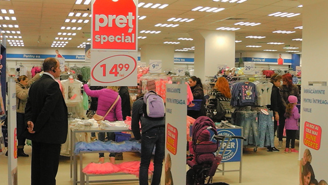 a meritat 10 luni de inchisoare cu executare pentru haine de 300 de lei din pepco
