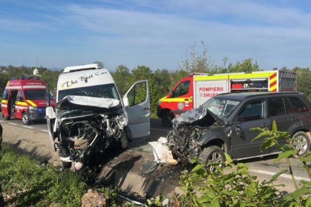 foto accident grav in judetul vecin zece persoane au ajuns la spital