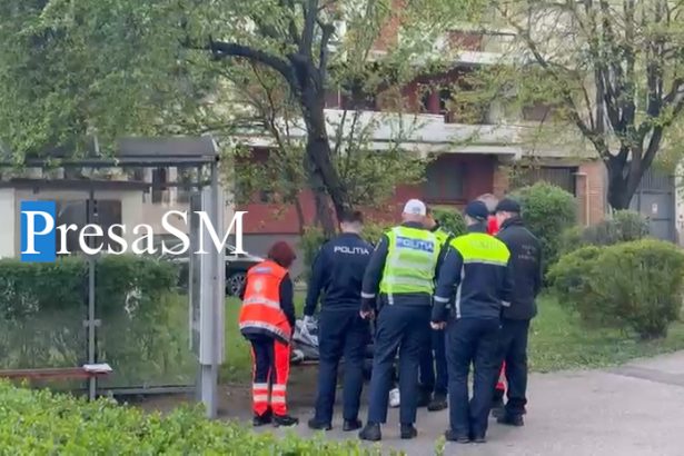 foto video descoperire uluitoare in centrul municipiului satu mare barbat decedat trecut cu vederea de trecatori timp de ore intregi