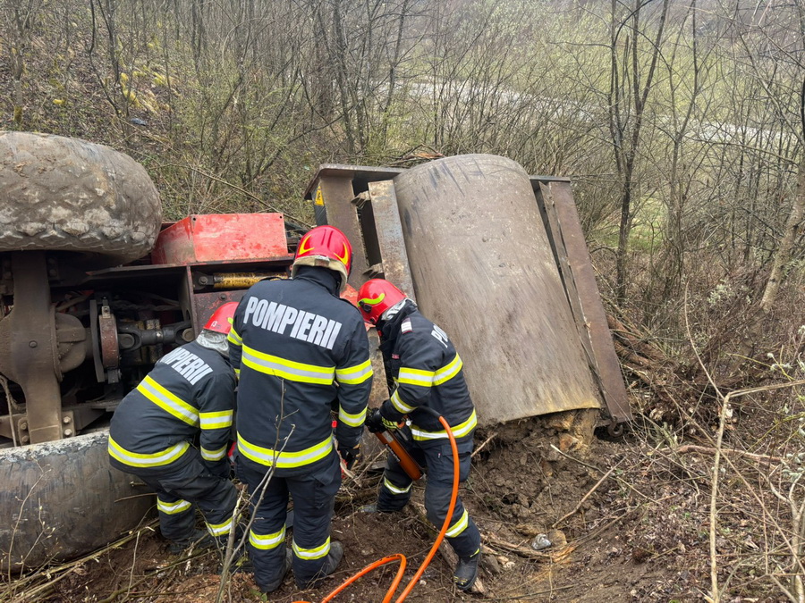 foto video satmarean decedat intr un accident de munca s a rasturnat cu utilajul intr o prapastie