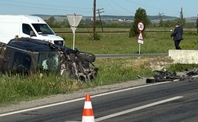 A urcat baut la volan avea aproape 29 la mie si sa rasturnat cu masina in sant