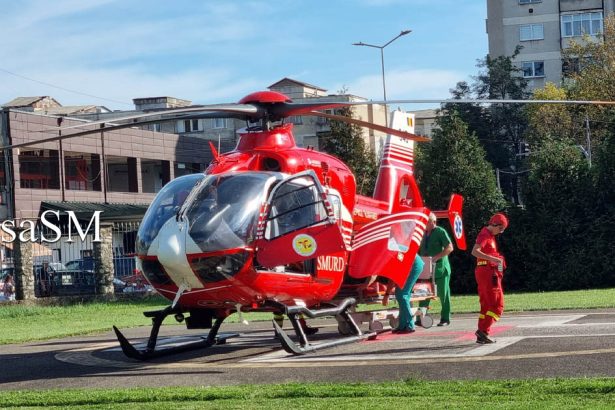 Cursa contra cronometru pentru salvarea unei femei din Satu Mare Elicopterul SMURD a preluat o de la Spitalul Judetean
