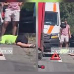 FOTO VIDEO Acident pe DN19 in judeul Satu Mare O biciclist a fost rnit astzi i a fost preluat de Ambulan