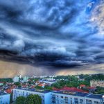 Vin furtunile la Satu Mare Se prevad vijelii si caderi de grindina Cand ne eliberam de canicula