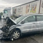 Accident frontal pe DN19 în Decebal, între un TIR și o mașină. Traficul deviat