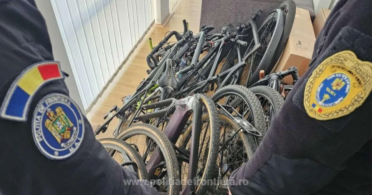 Hoți din Satu Mare au furat trei biciclete în aceeași noapte, revenind de două ori