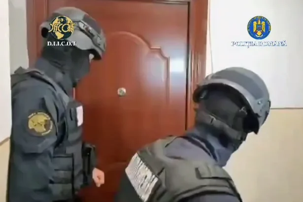 Percheziții în mai multe județe după protestele violente din Capitală. Zeci vor fi audiate