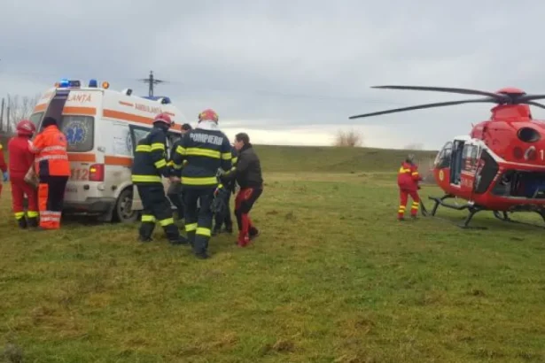 VIDEO. Adolescent de 15 ani, ars grav în Satu Mare, transferat cu SMURD la București